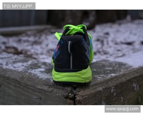 穿纽巴伦足球鞋的球星们 如何用专业装备提升竞技表现与赛场表现