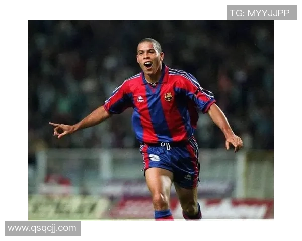 罗纳成长历程与足球辉煌生涯回顾：从巴西小子到世界足坛传奇